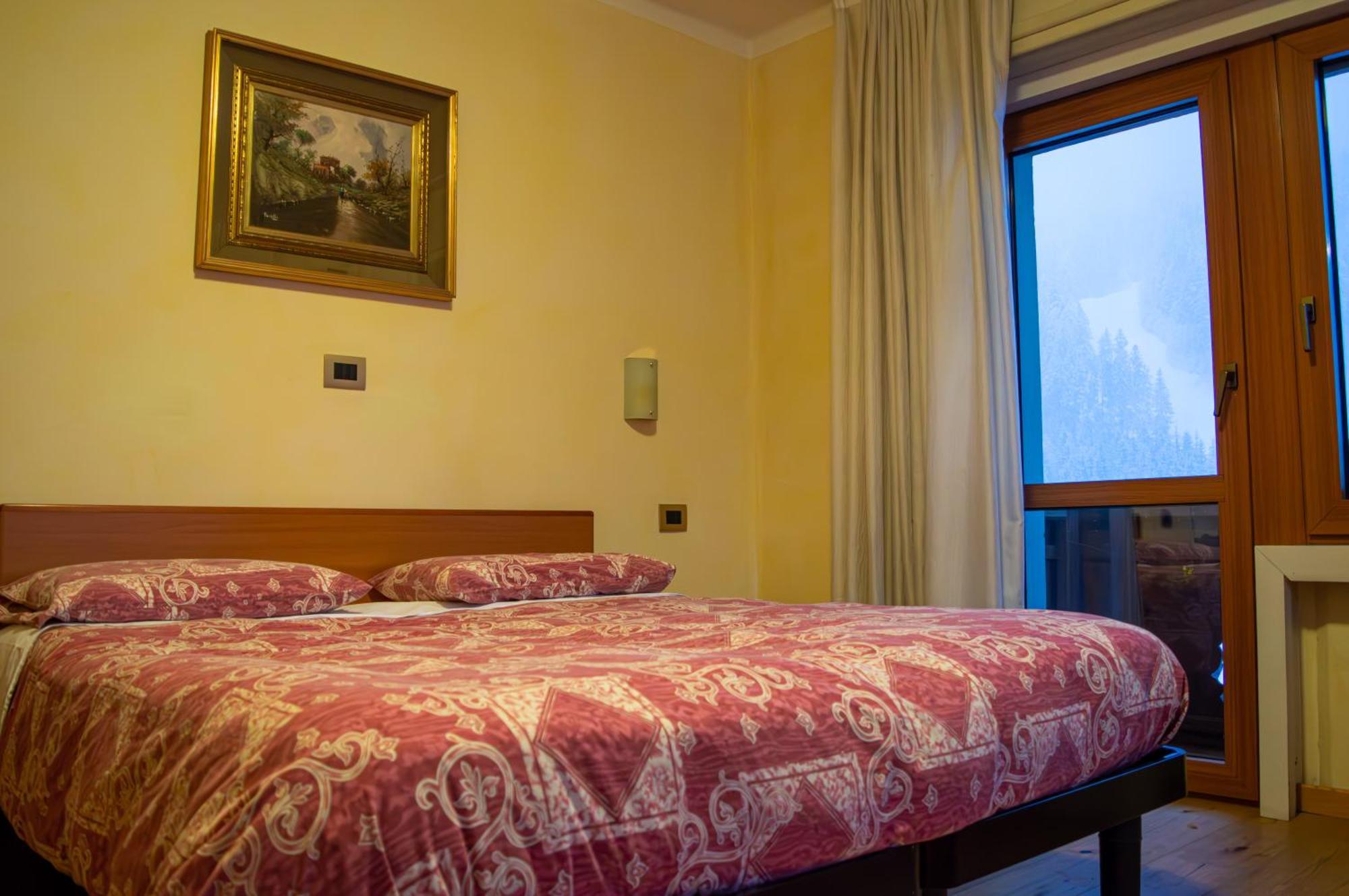 Hotel Serena 2*
